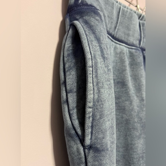 TNA Aritzia JOGGER Sweats DENIM Sweat Pants XS - Picture 3 of 9